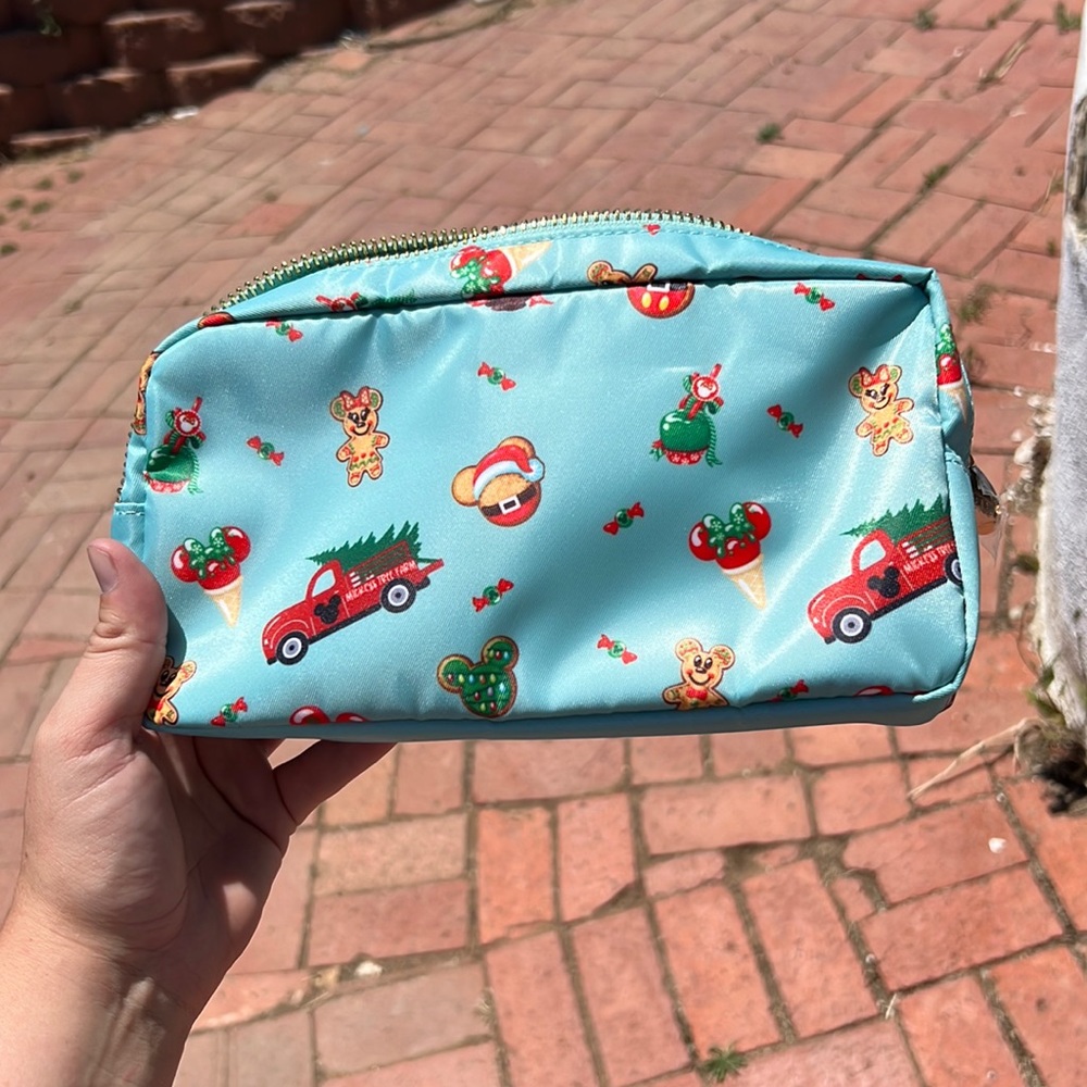 ✨Bibbidi Boutique Christmas Zipper Bag